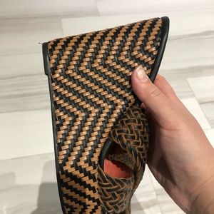 VIA SPIEGA RARE BROWN BLACK WEDGES 8.5